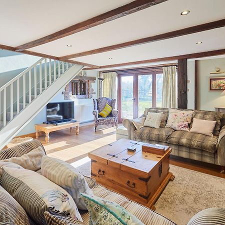 Host & Stay - Tregaer Mill Barn Dingestow Екстер'єр фото